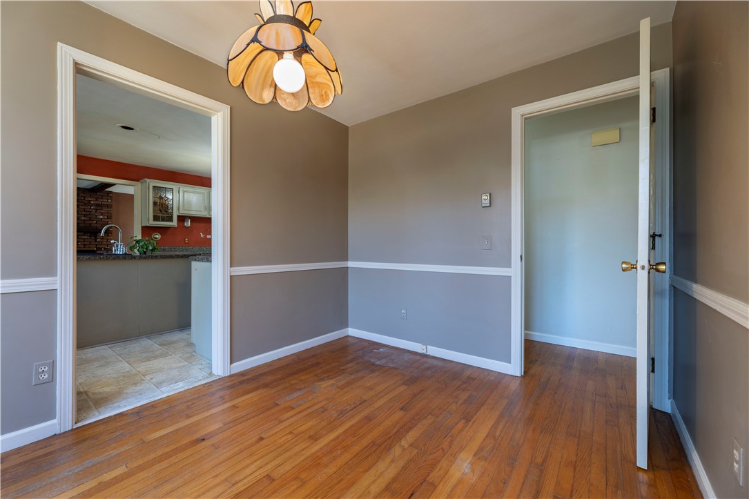 1037 Great Road
