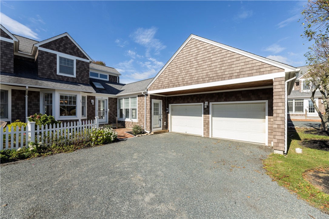 3 Fox Drive