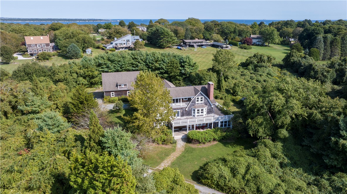 365 Boston Neck Road