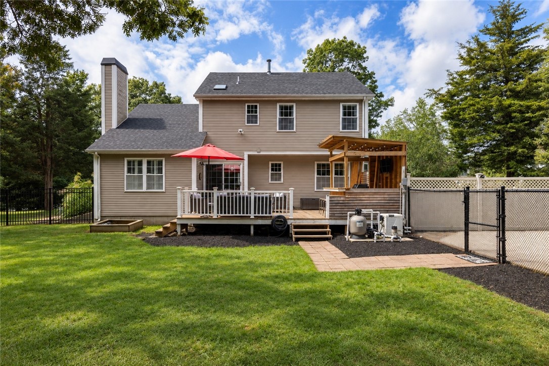17 Watch Hill Way