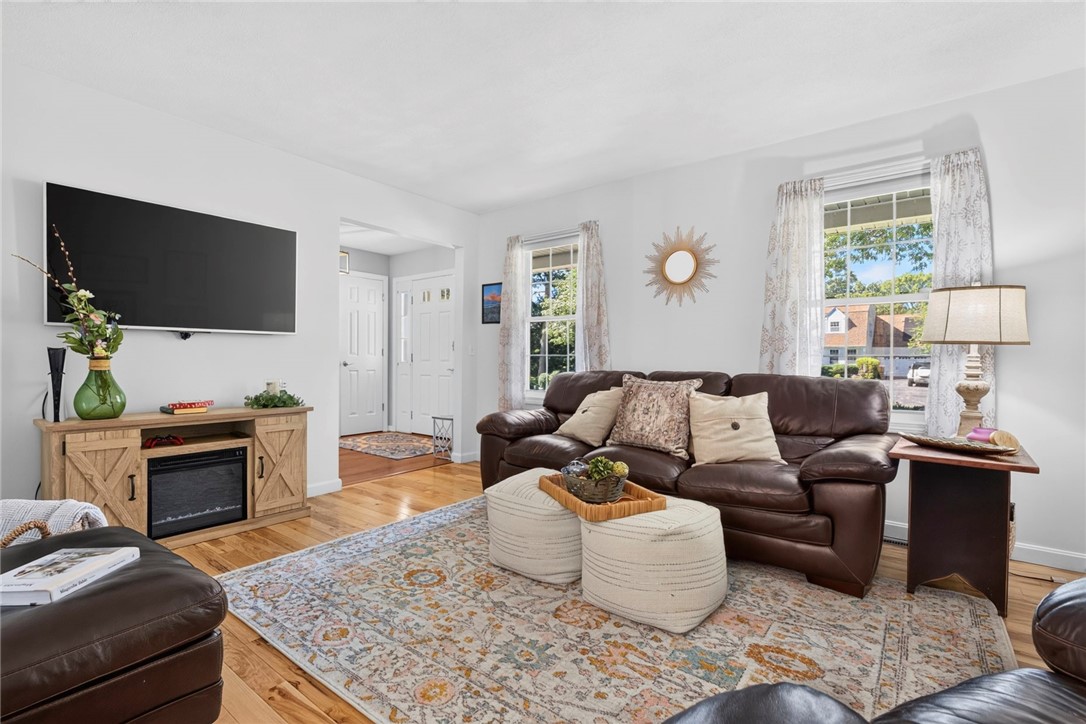 17 Watch Hill Way
