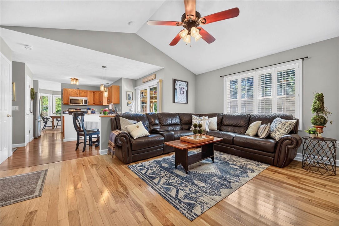 17 Watch Hill Way