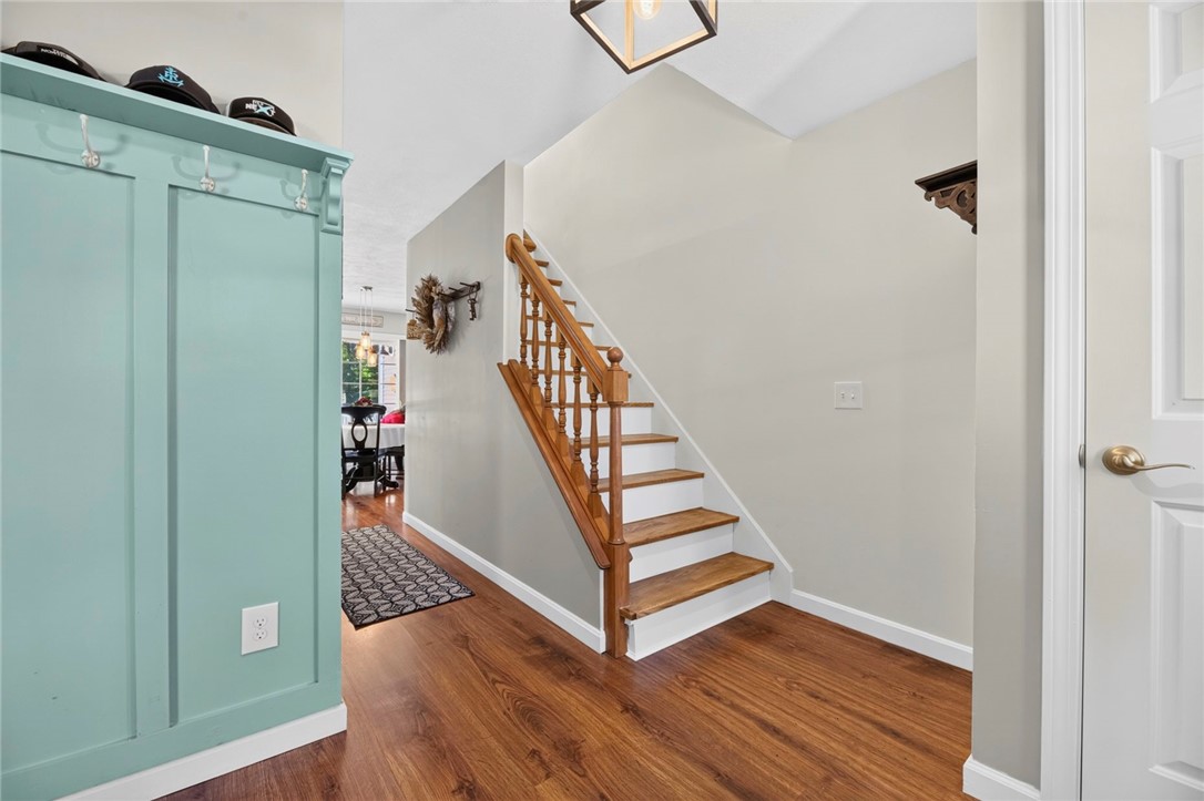 17 Watch Hill Way