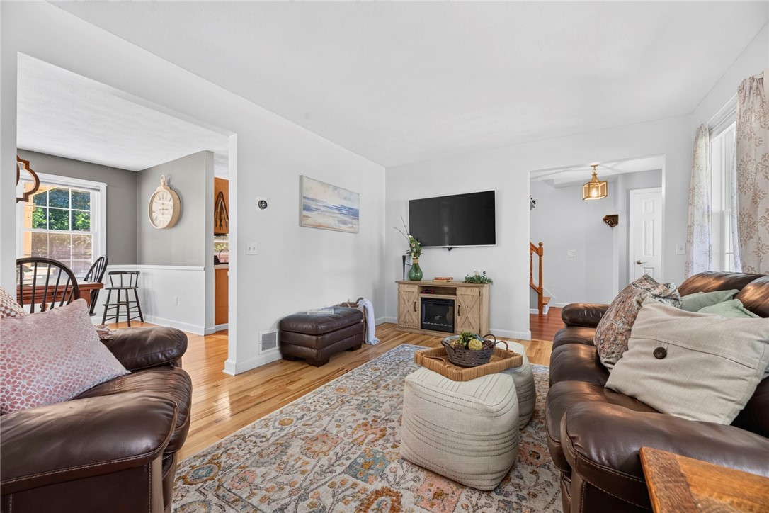 17 Watch Hill Way