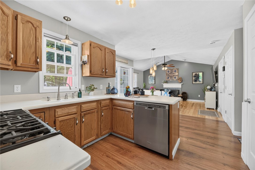 17 Watch Hill Way