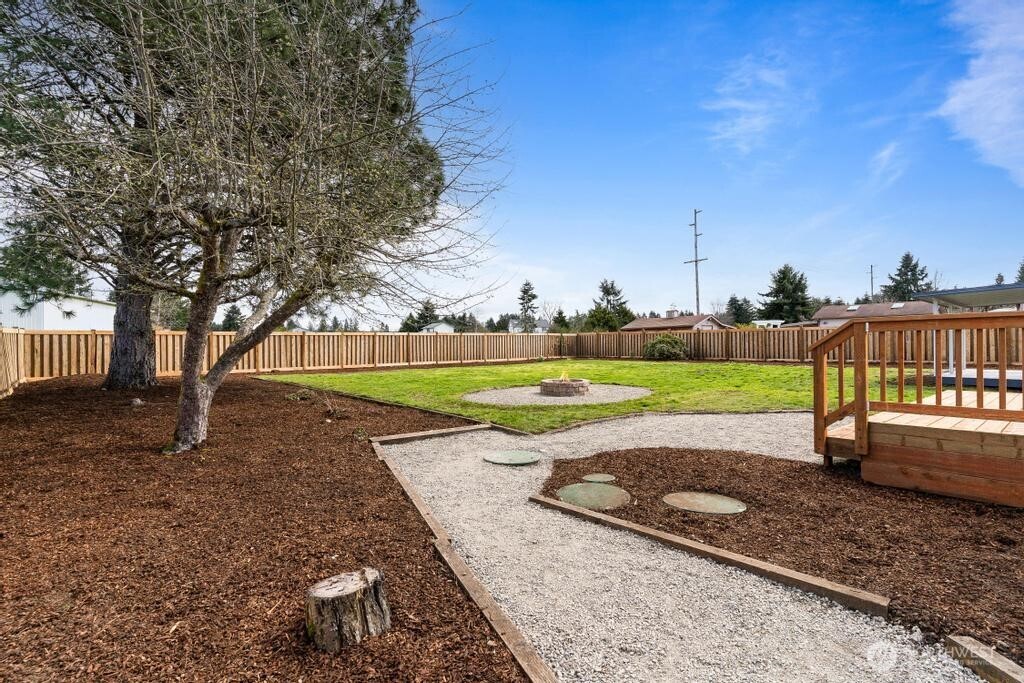 3744 Golden Eagle SE