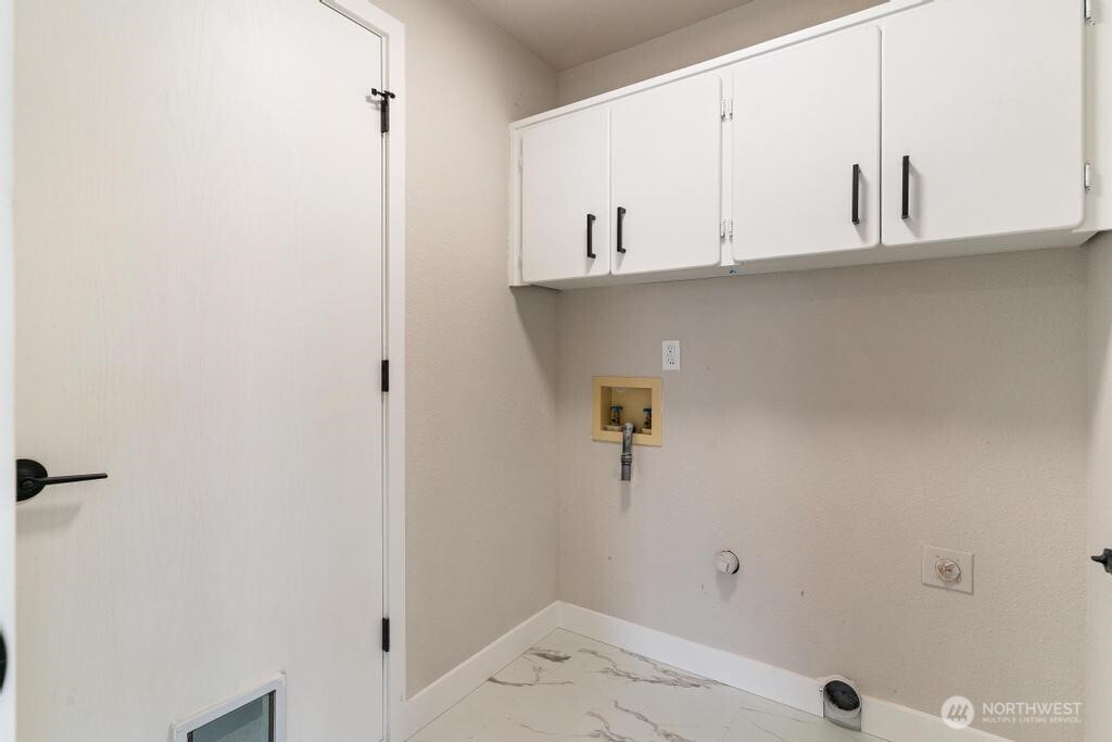 3744 Golden Eagle SE