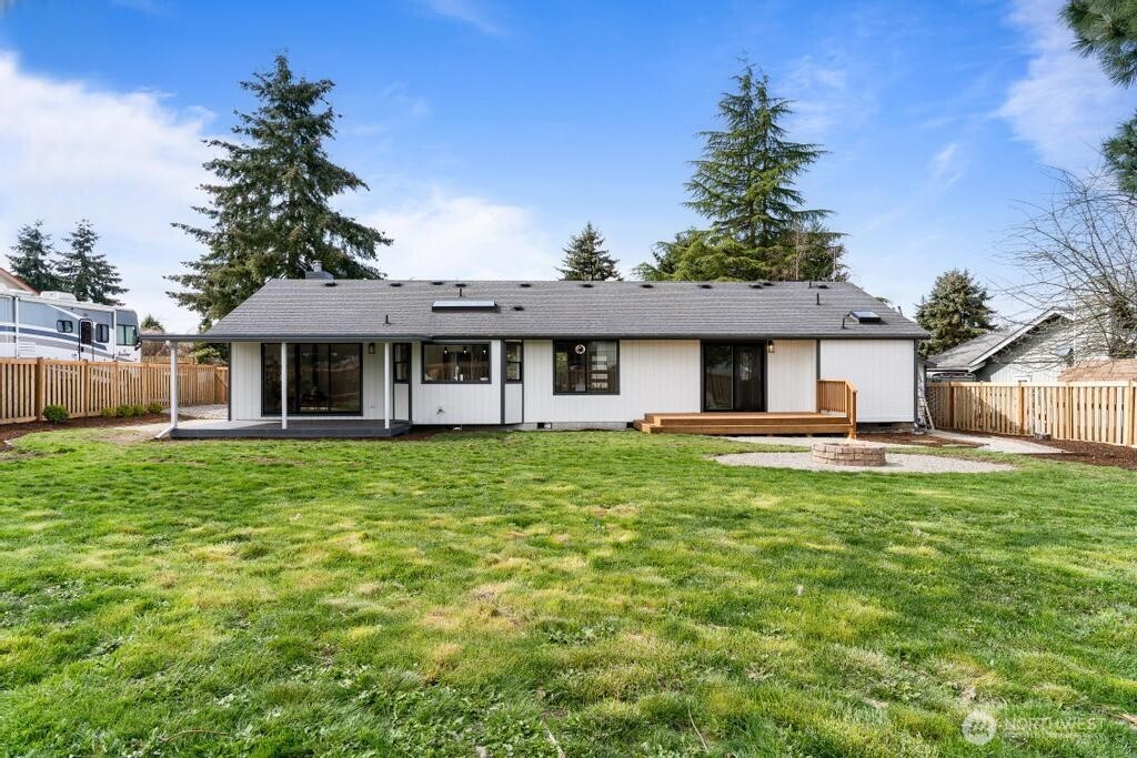 3744 Golden Eagle SE