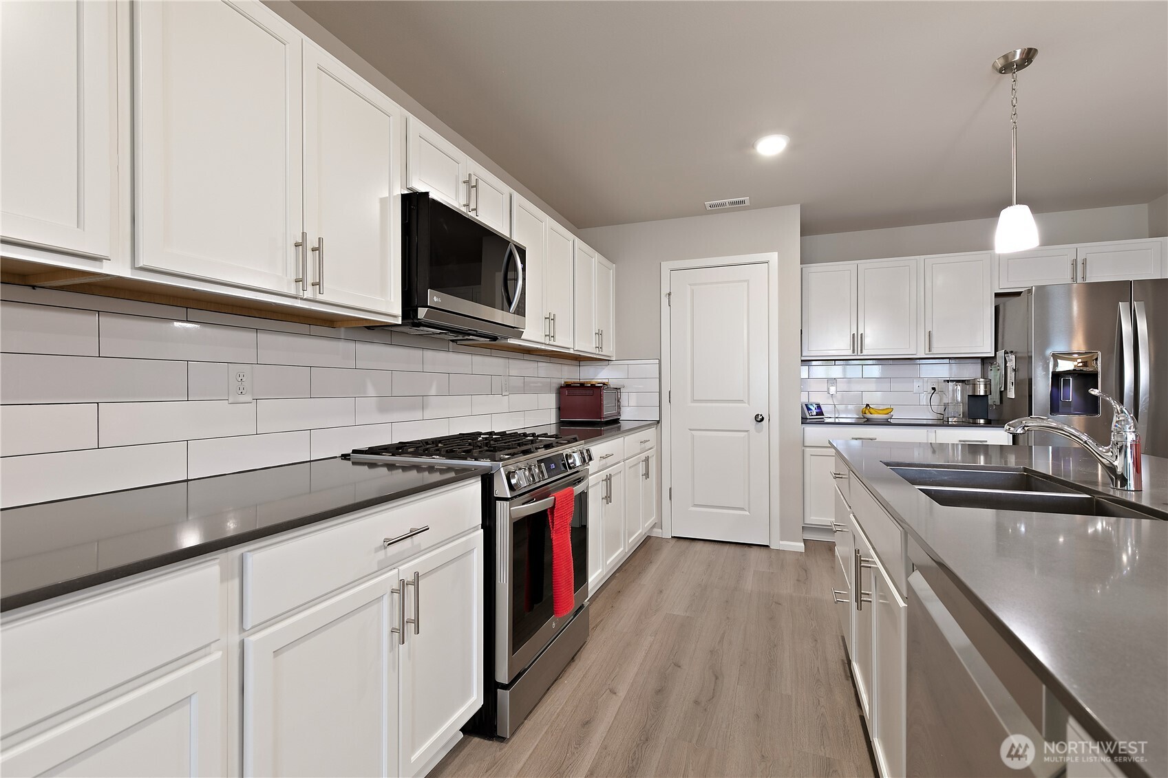 9213 Verbena Street SE