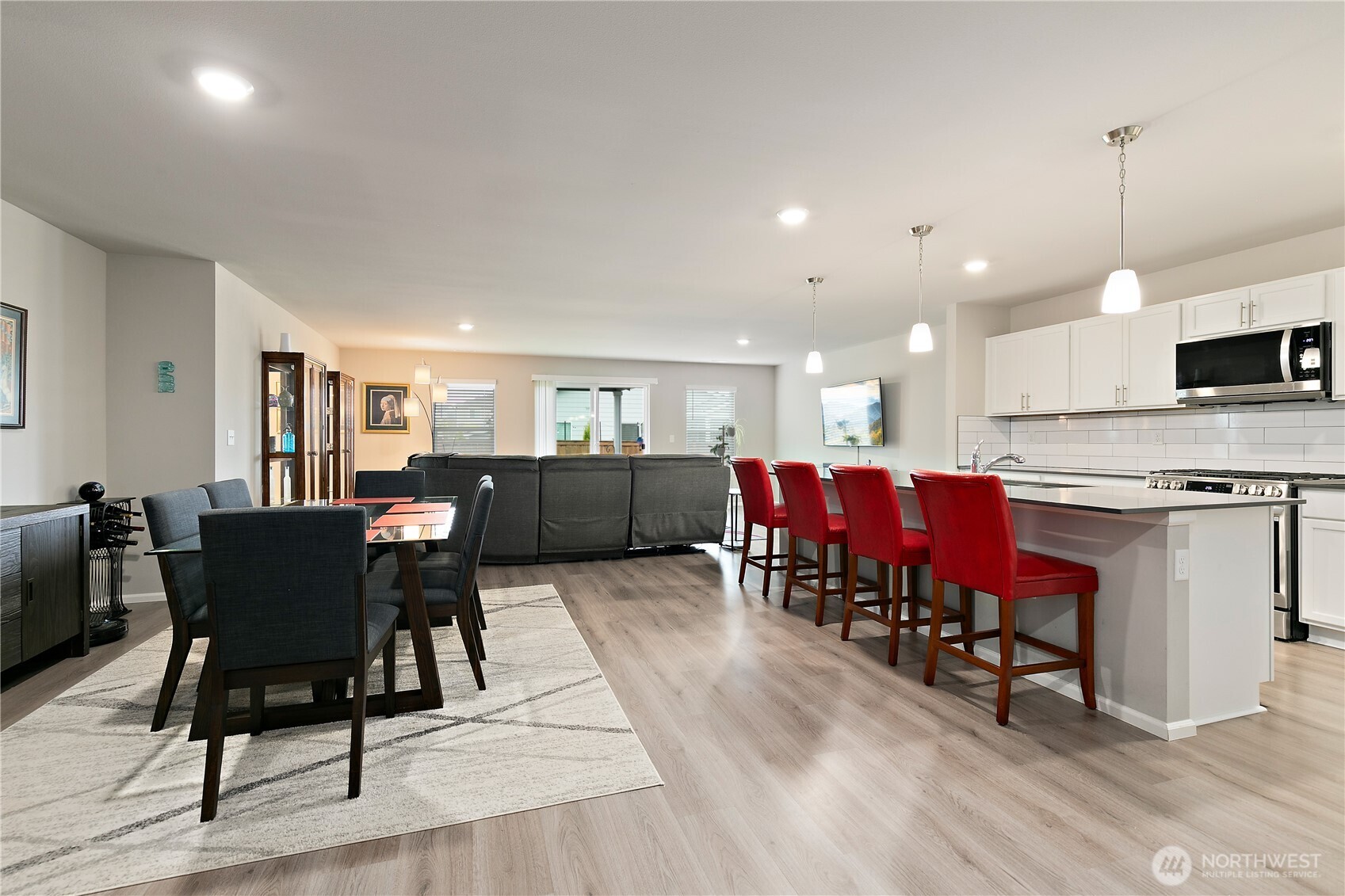 9213 Verbena Street SE