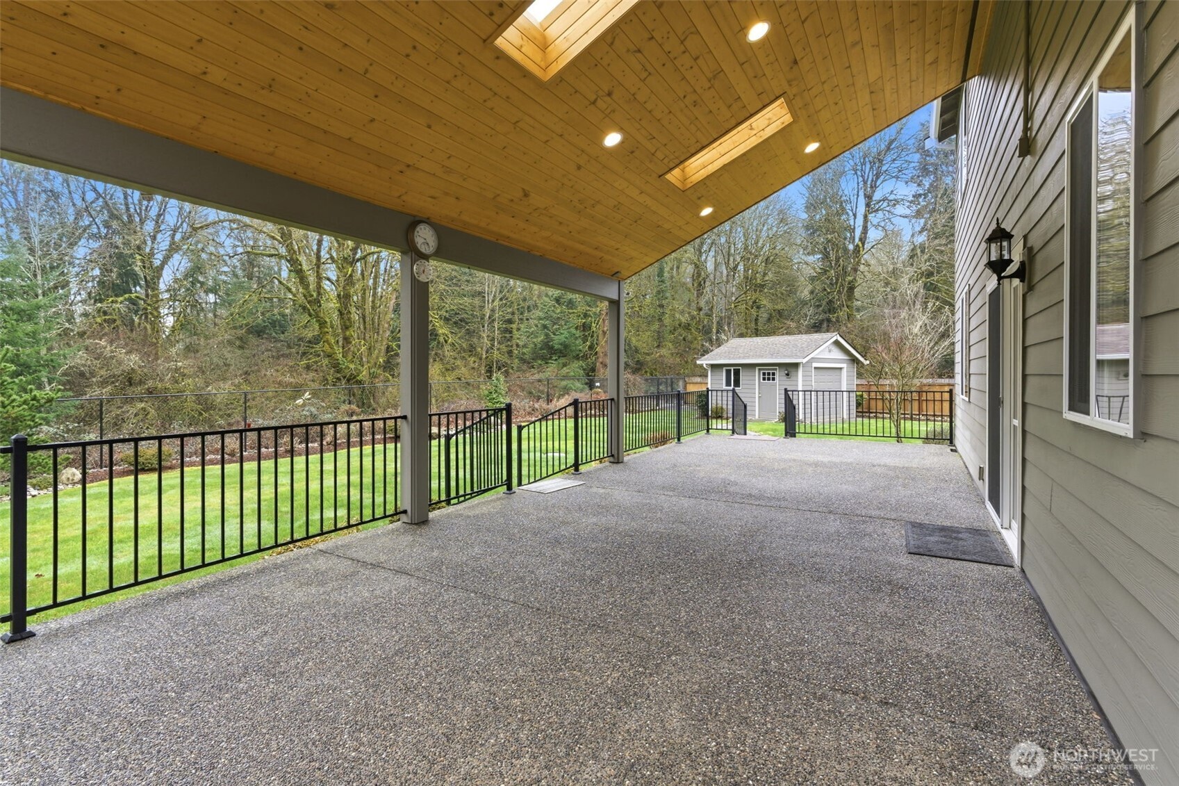 7413 Munn Lake Drive SE