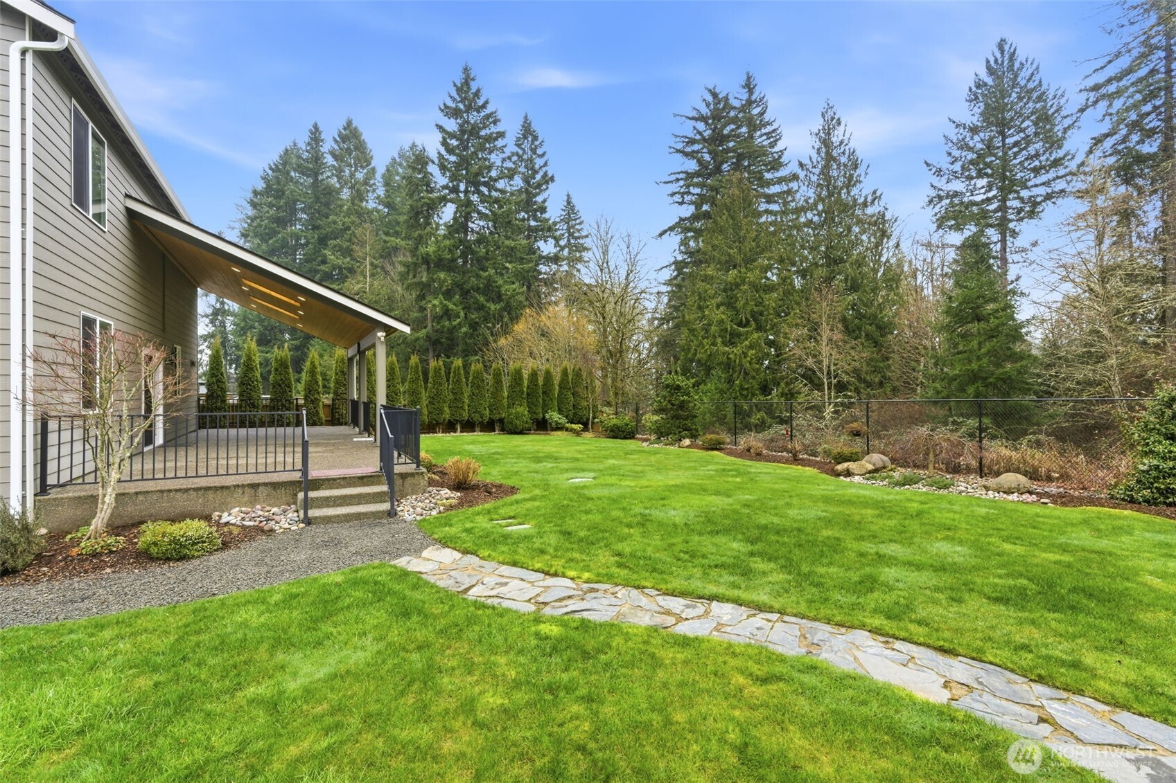 7413 Munn Lake Drive SE