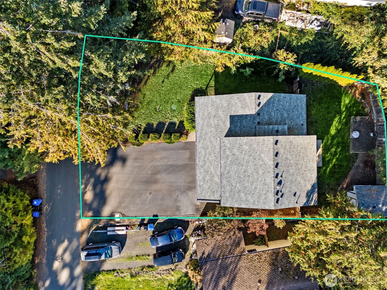 9828 Channel Drive NW