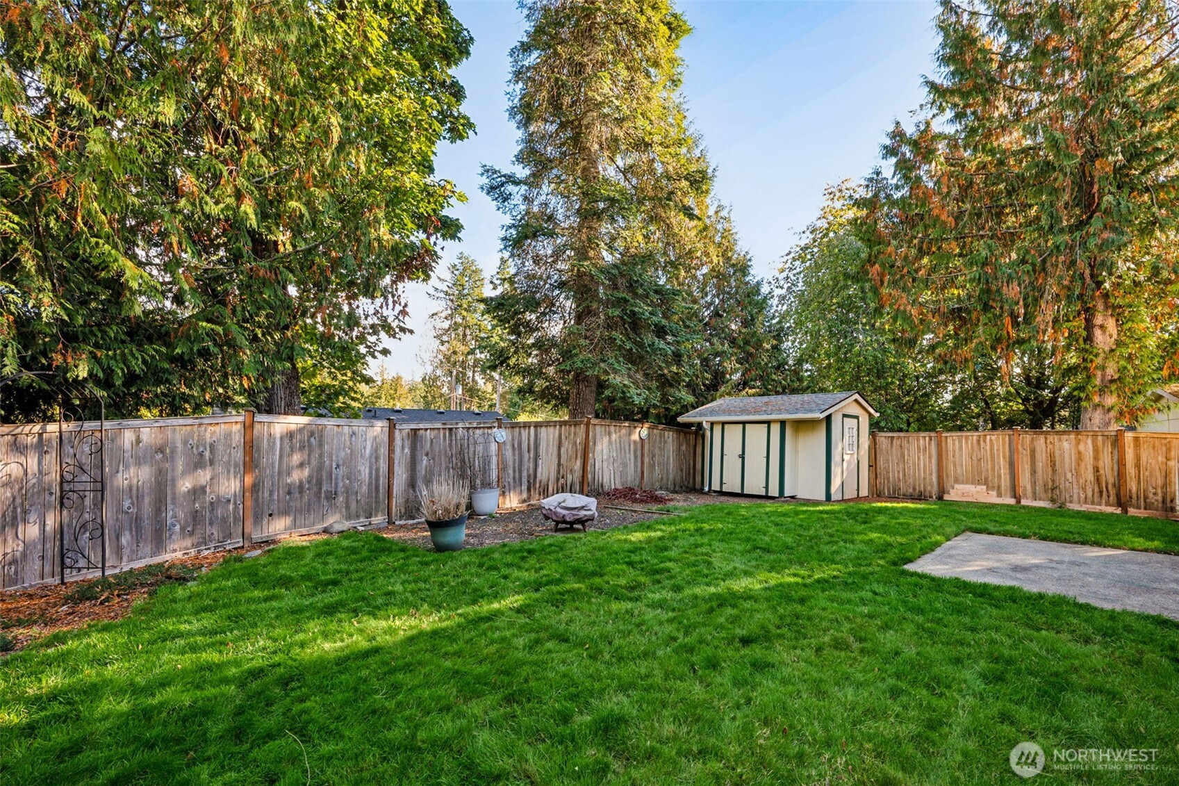 9828 Channel Drive NW