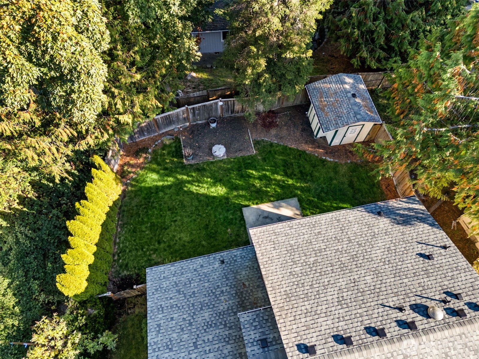 9828 Channel Drive NW