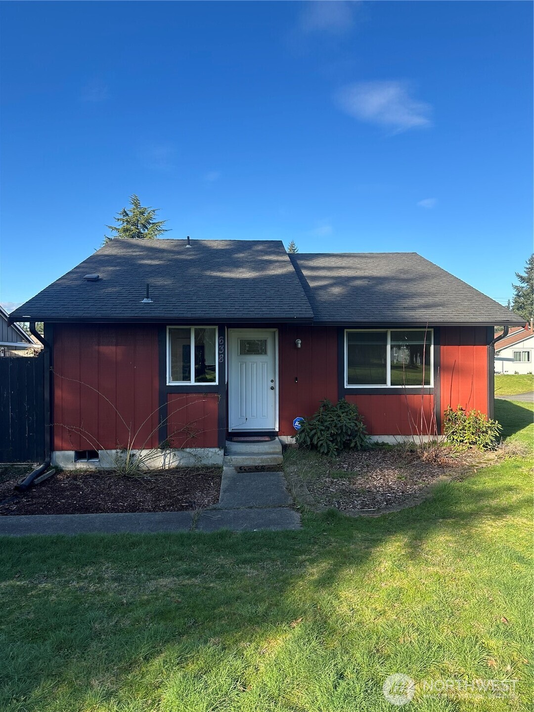 638 Bavarian Lane SE