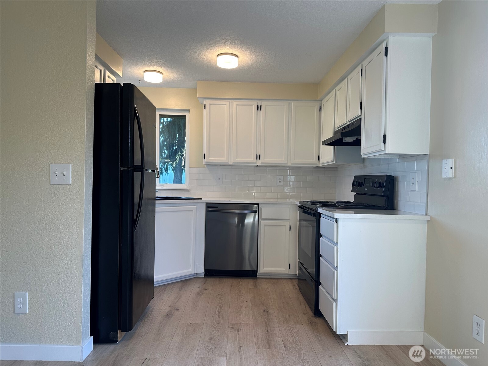 638 Bavarian Lane SE