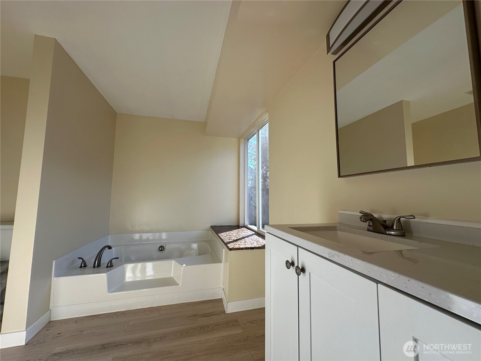 638 Bavarian Lane SE