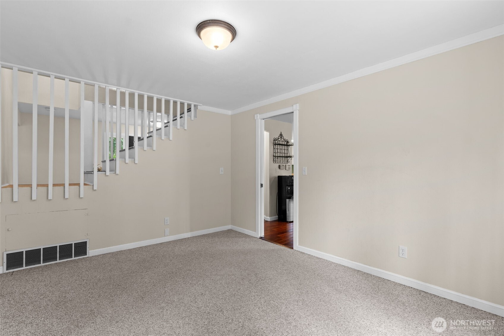 10910 149th Street E