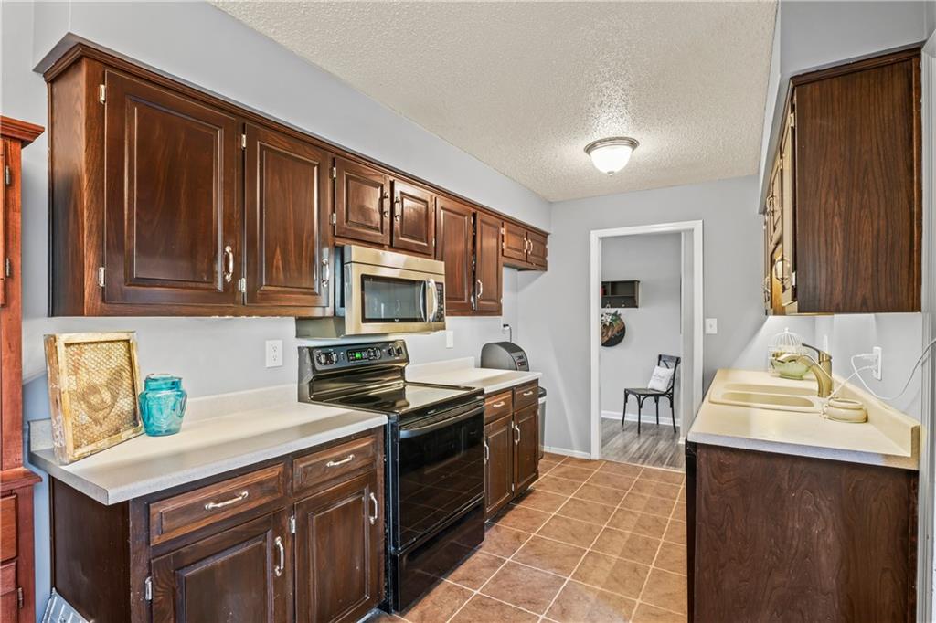 12005 W 66th Street