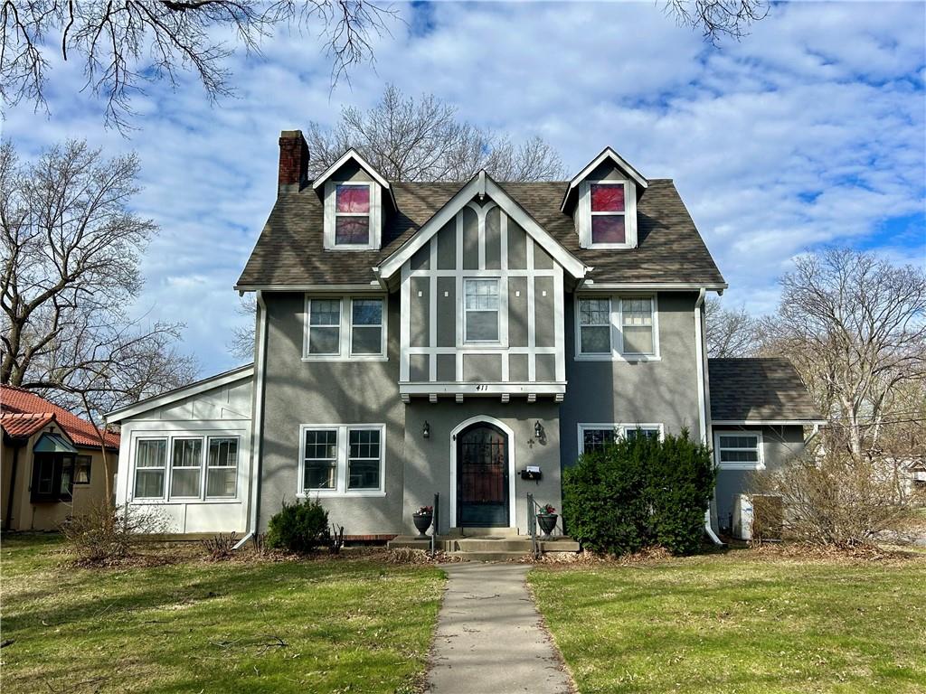 411 N Broadway Street