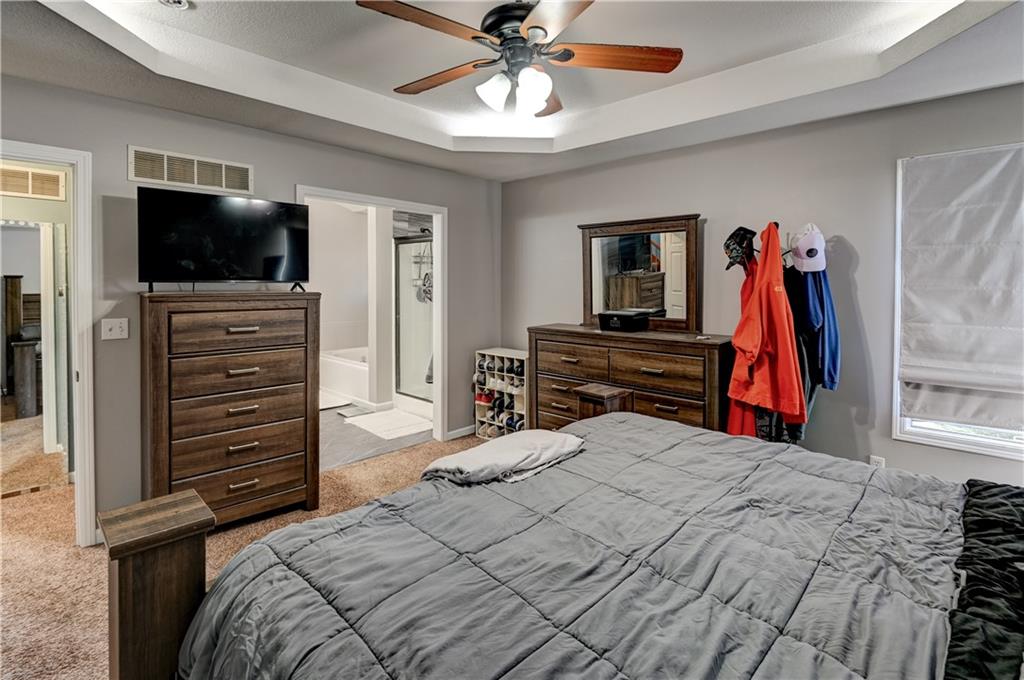 1005 NE Scenic Court