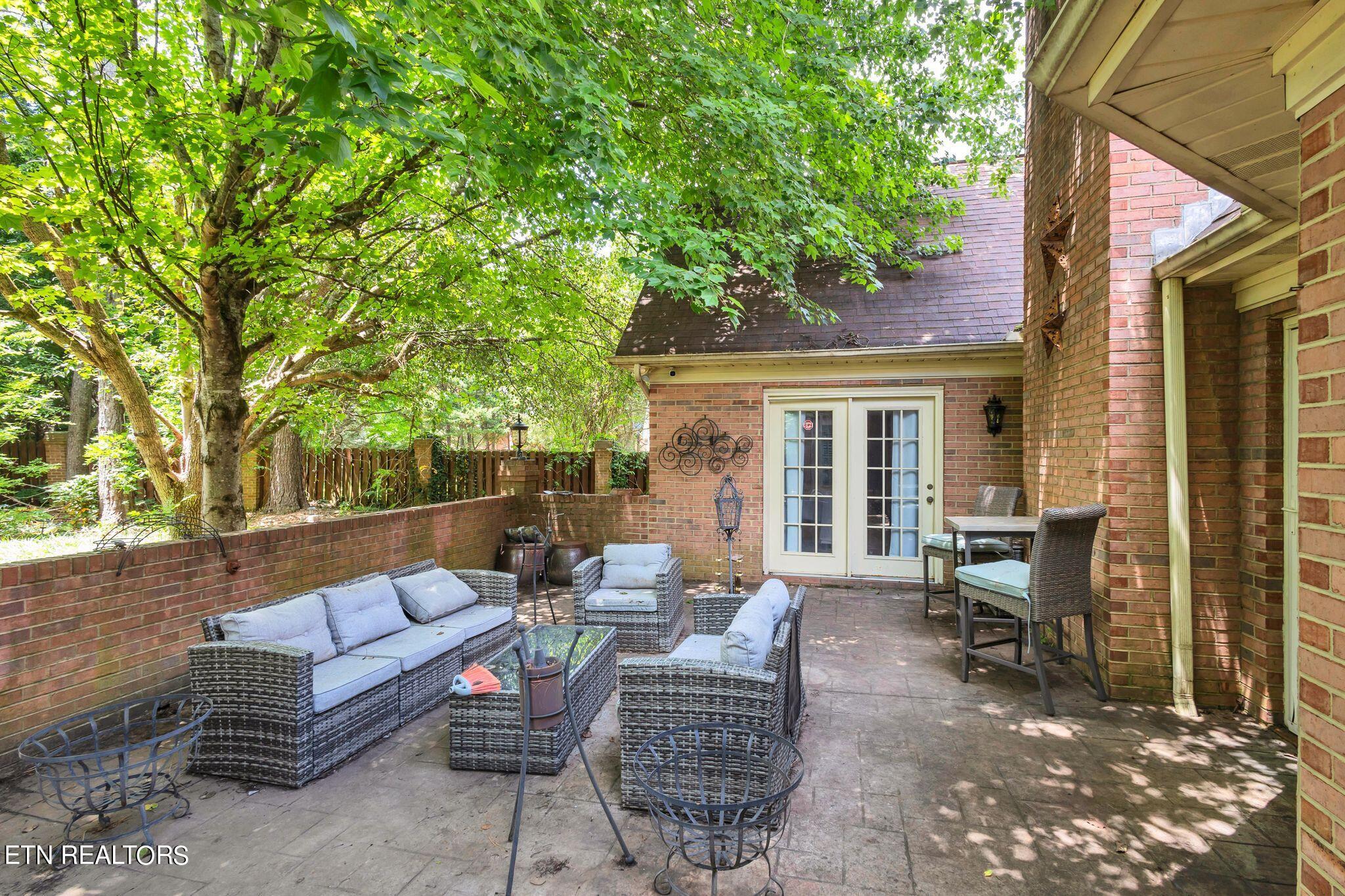 6917 Mount Royal Blvd