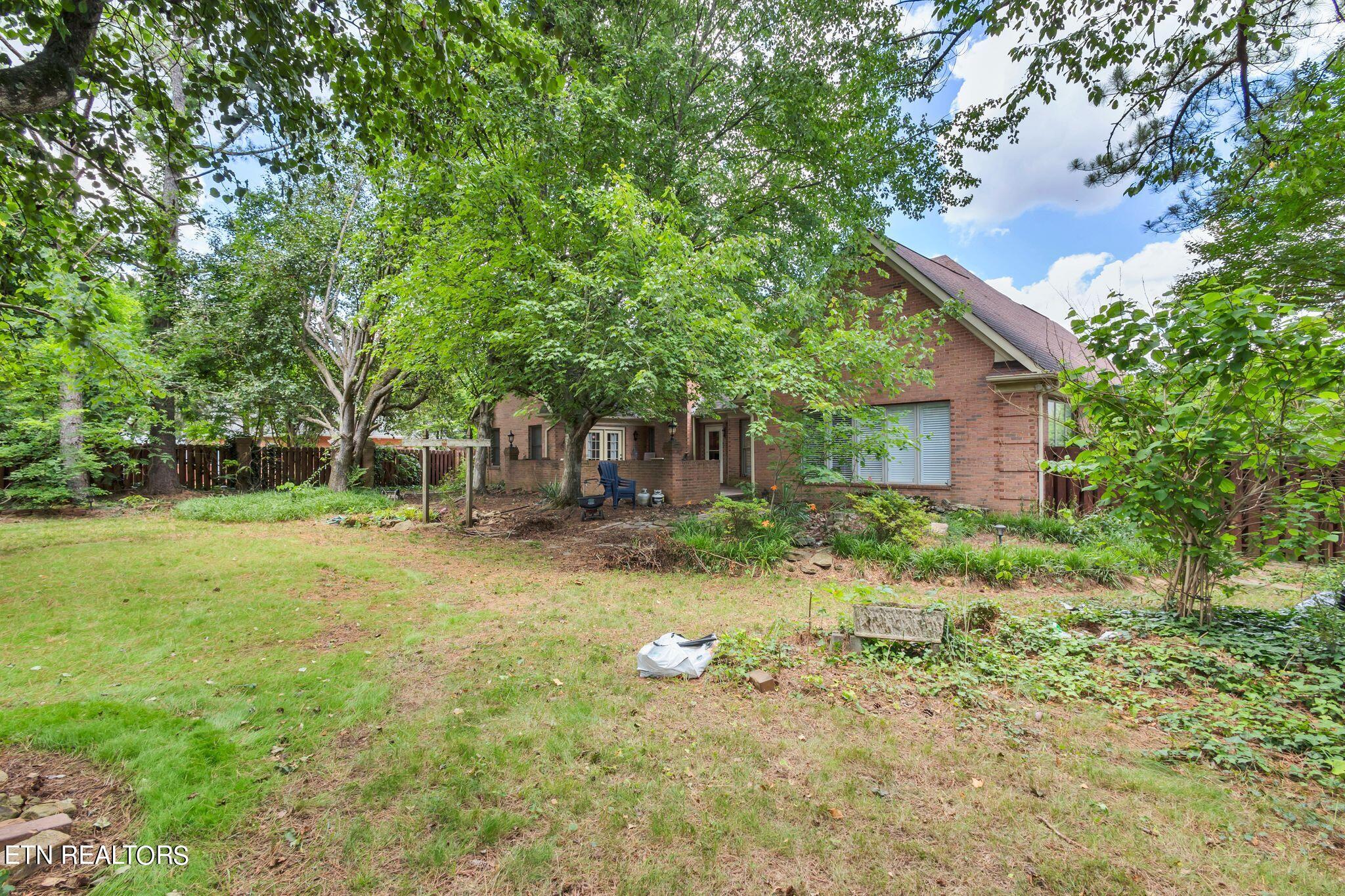 6917 Mount Royal Blvd