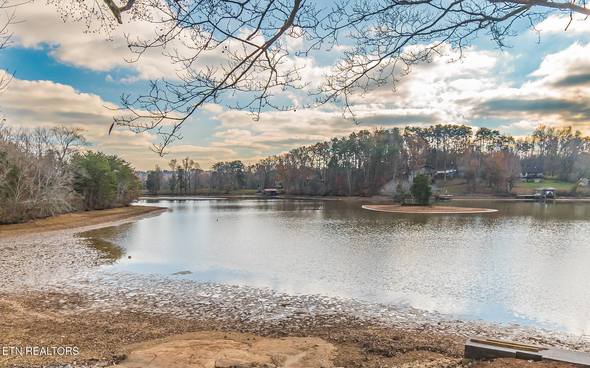 3114 Burning Log Lane