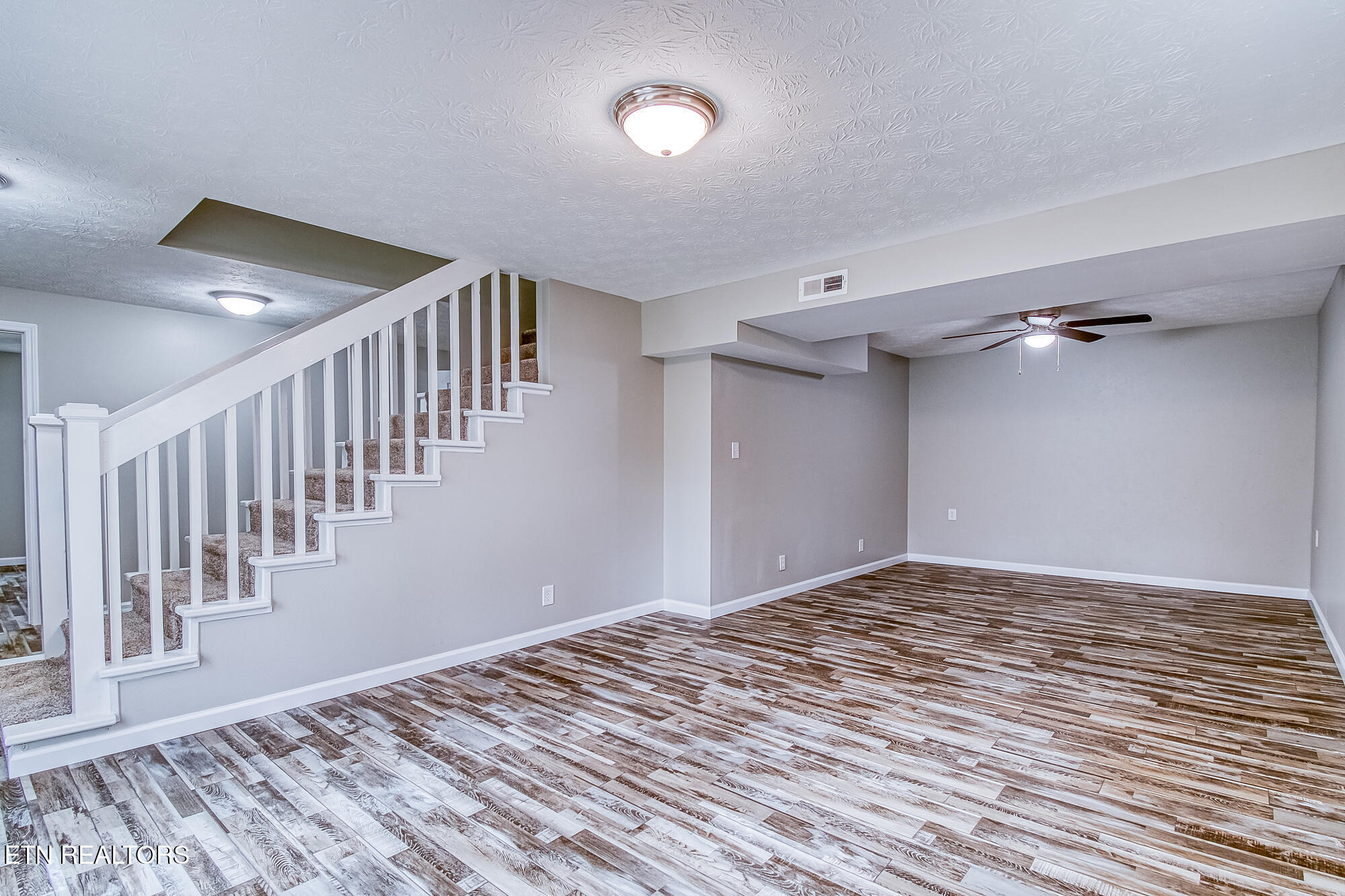 3114 Burning Log Lane