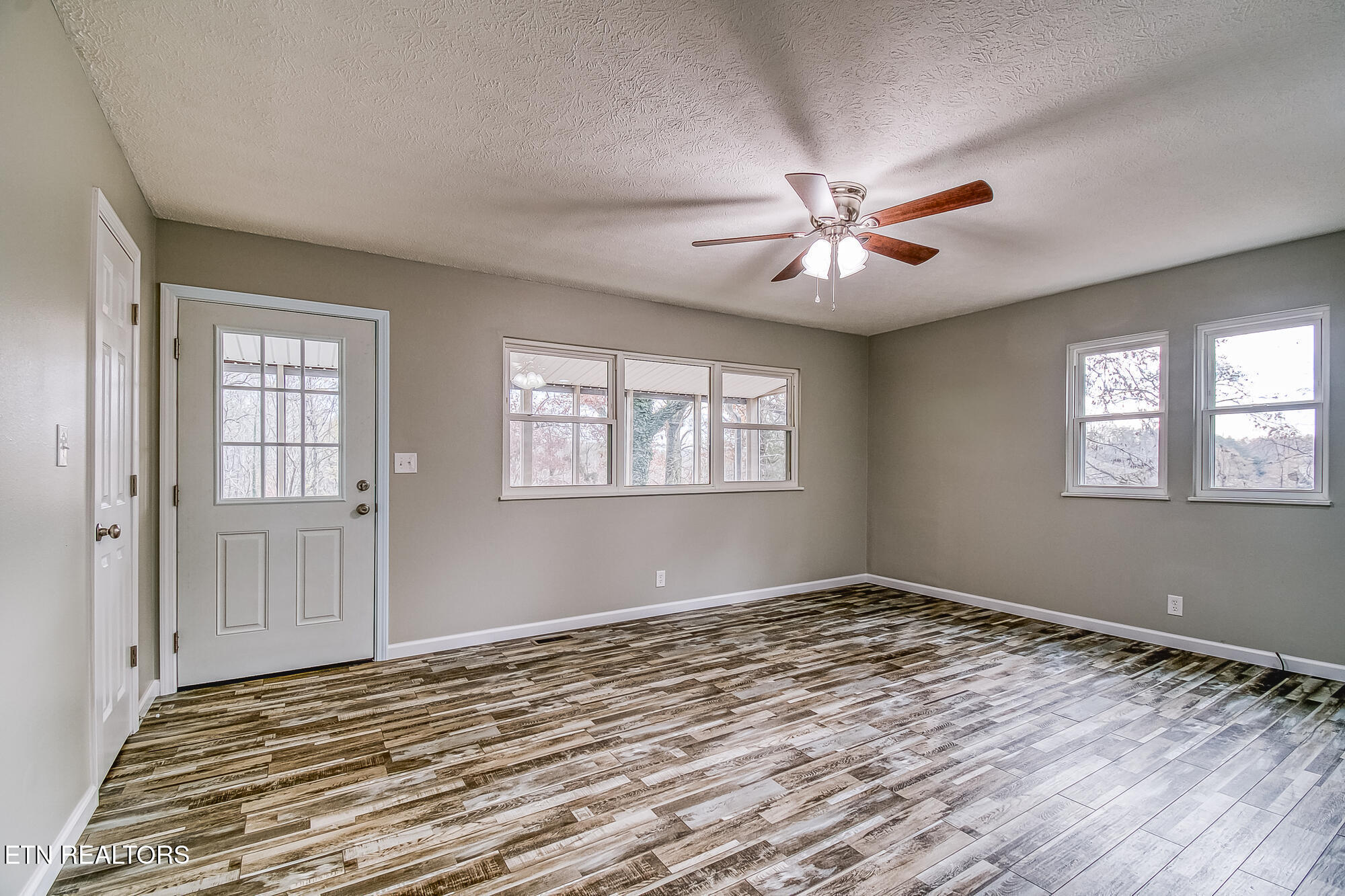 3114 Burning Log Lane