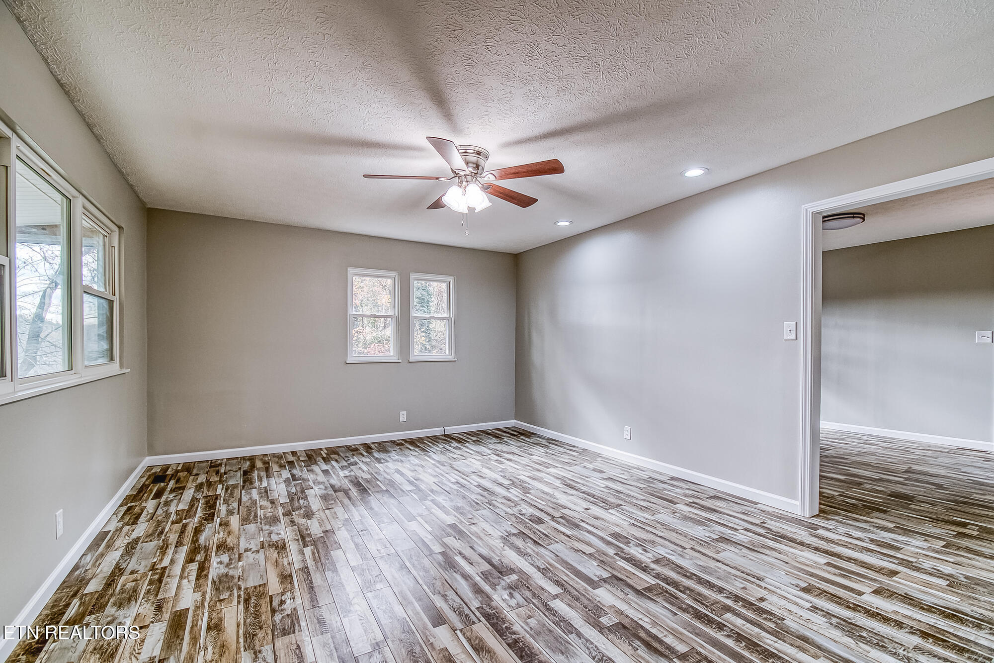 3114 Burning Log Lane