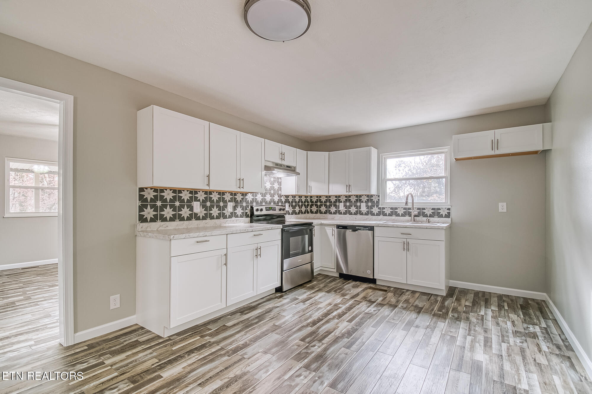 3114 Burning Log Lane