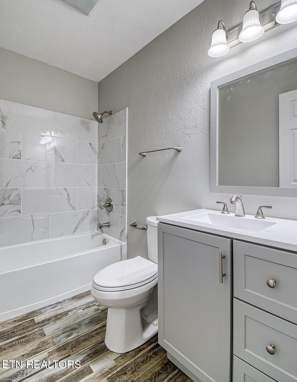 3114 Burning Log Lane