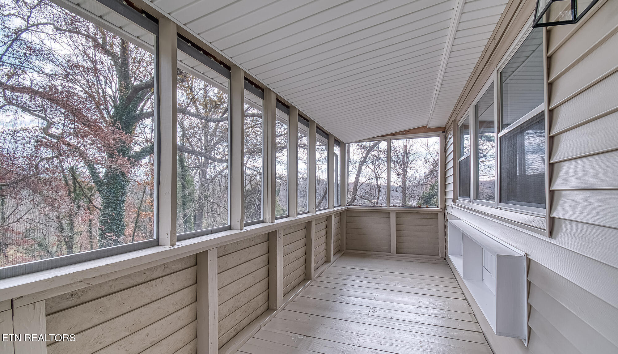 3114 Burning Log Lane