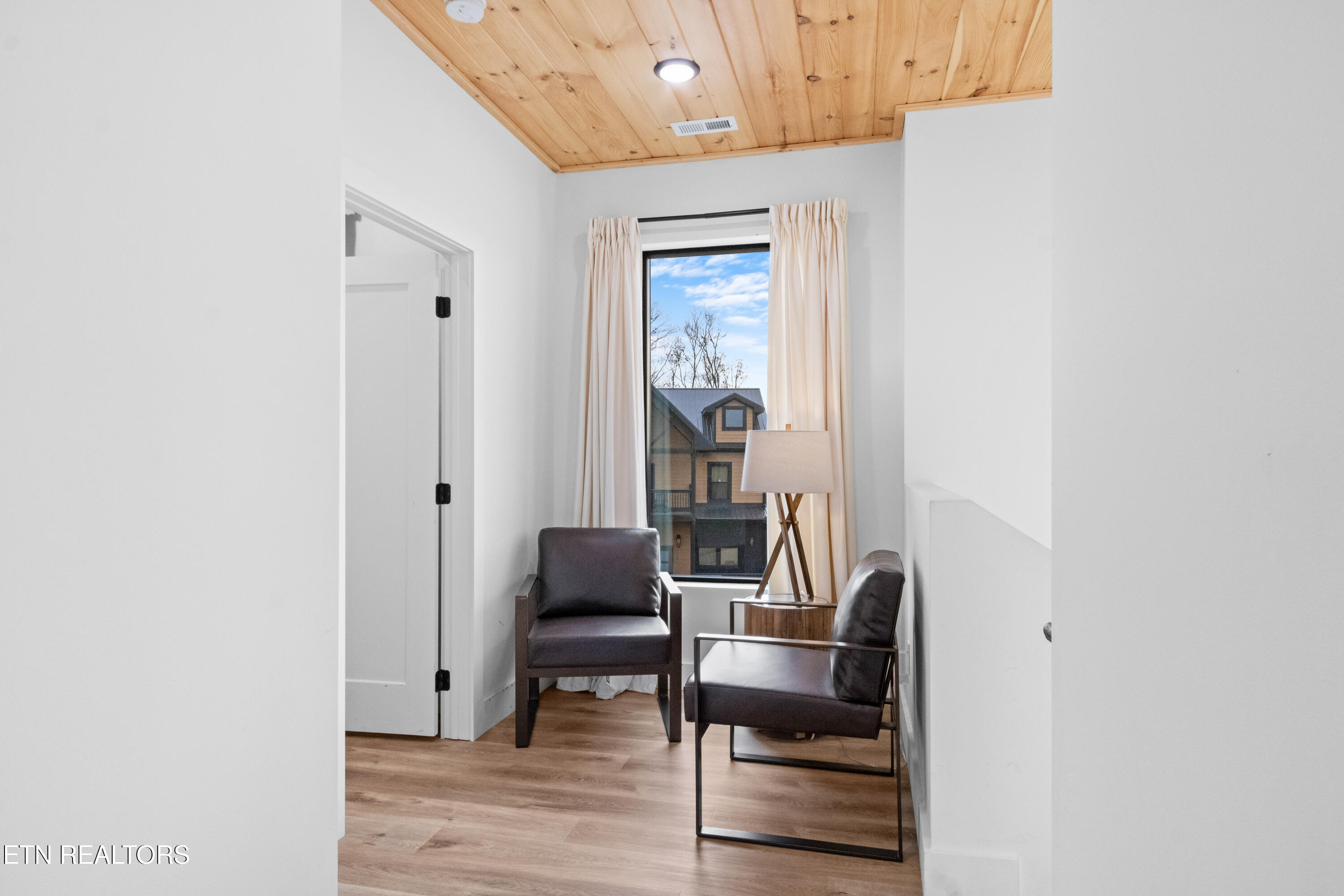 507 New Venture Way
