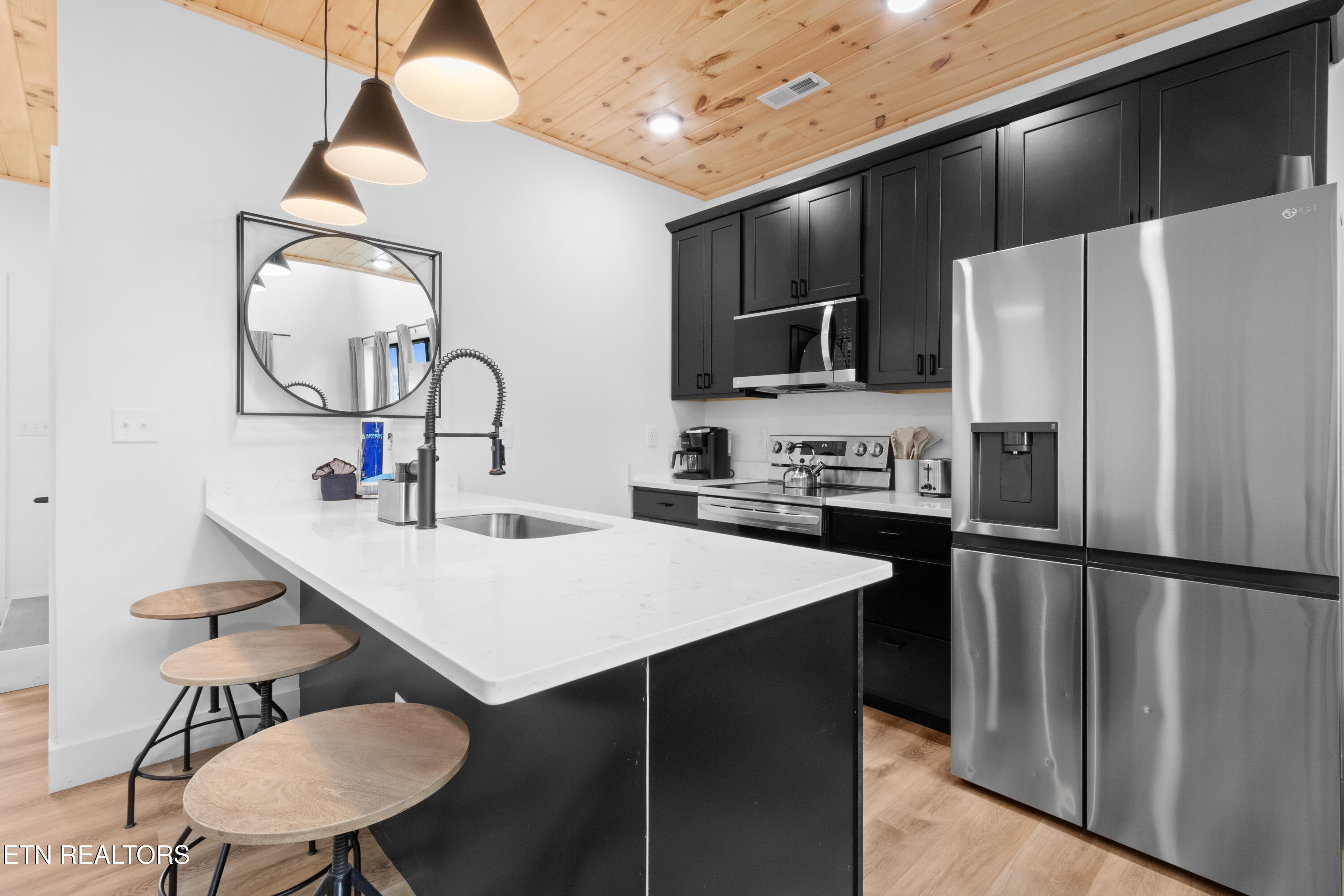 507 New Venture Way