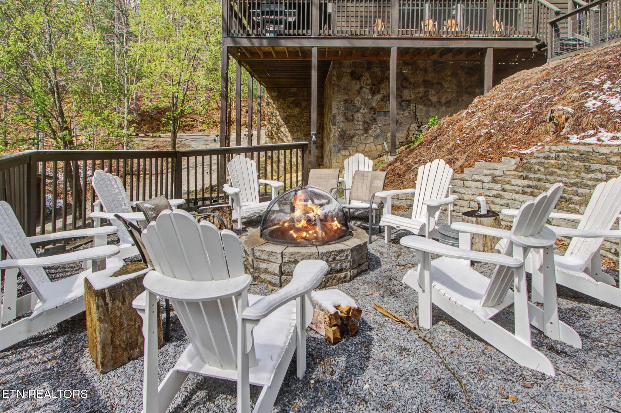 4037 Chamberlain Lane