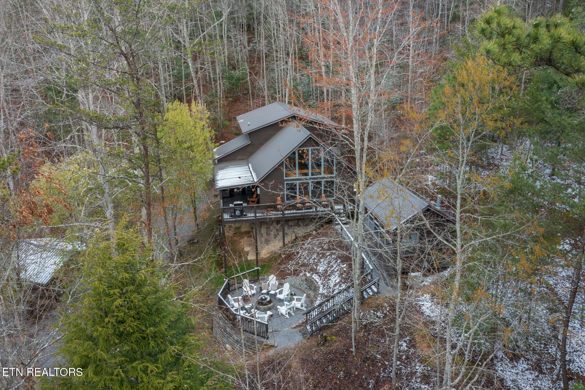 4037 Chamberlain Lane