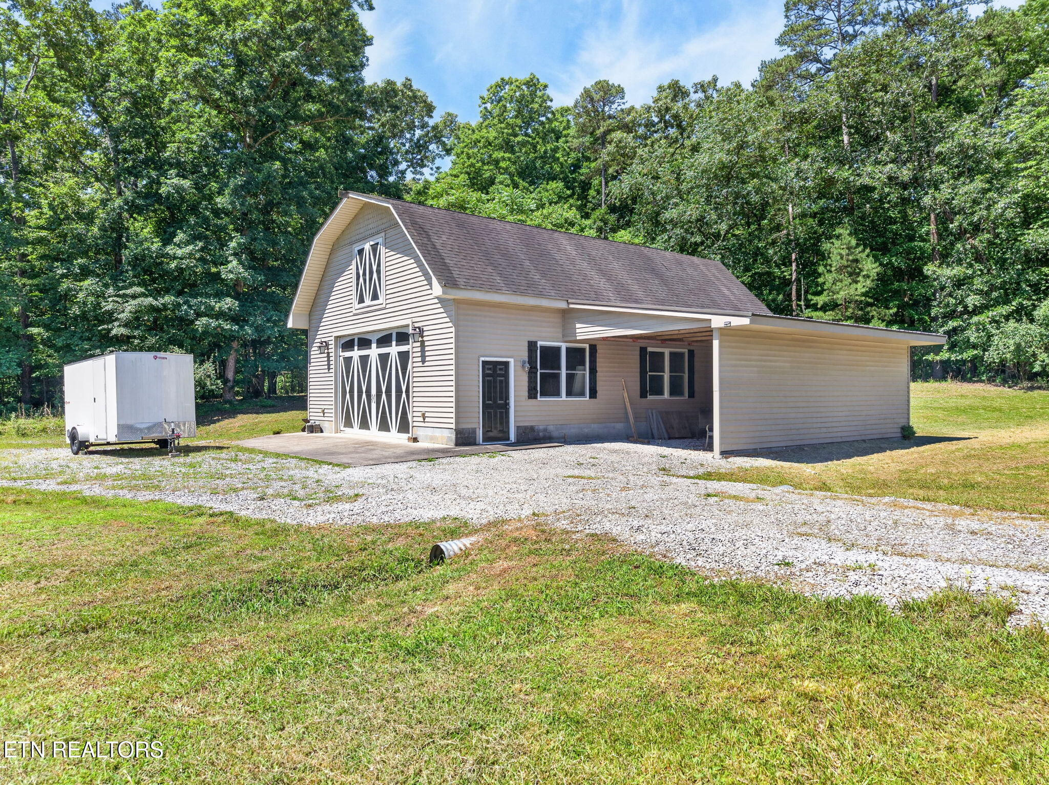 371 Pin Oak Drive