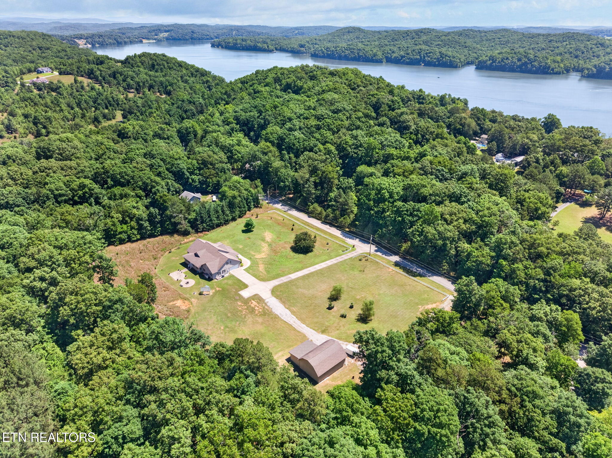 371 Pin Oak Drive
