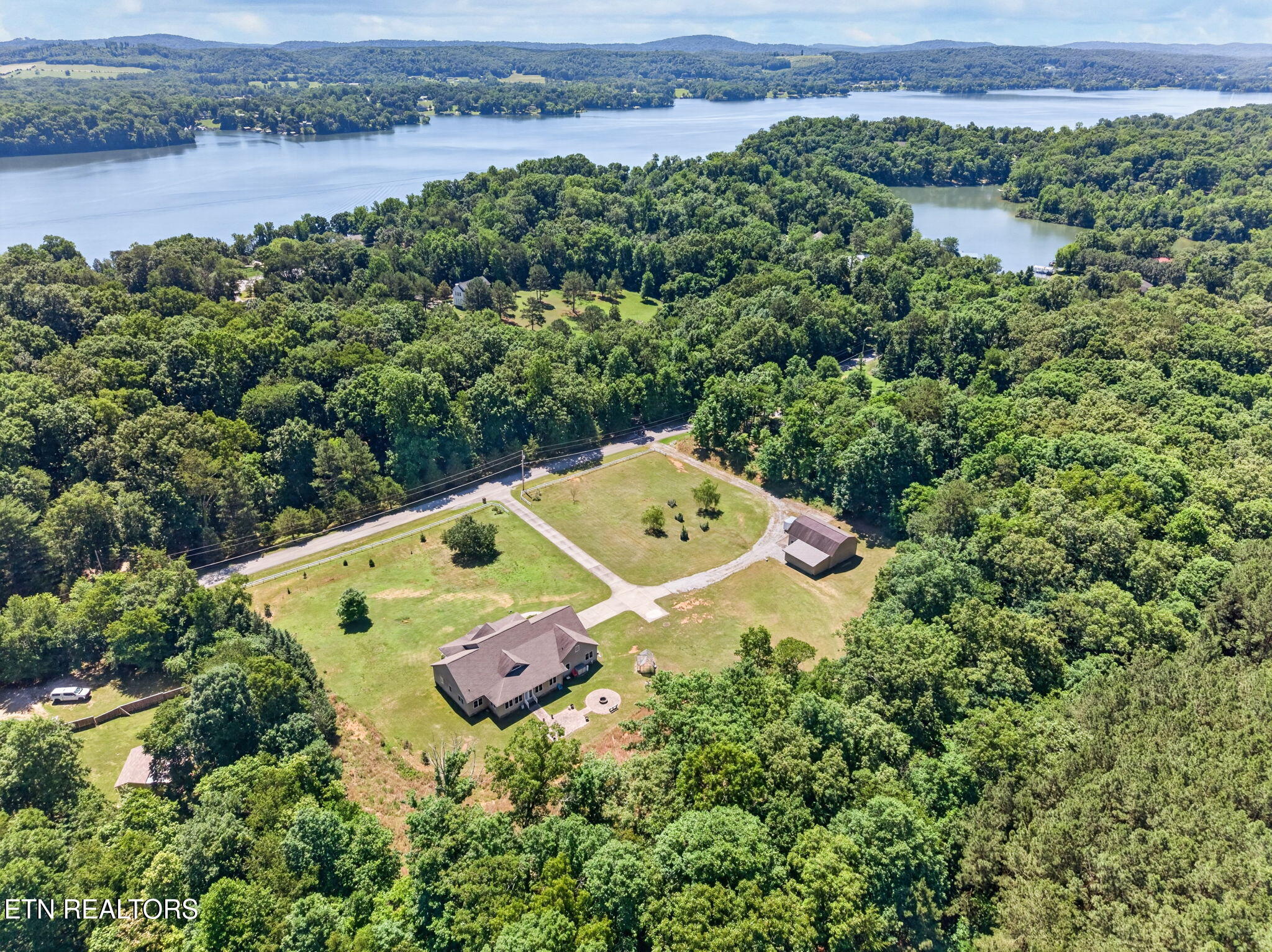 371 Pin Oak Drive