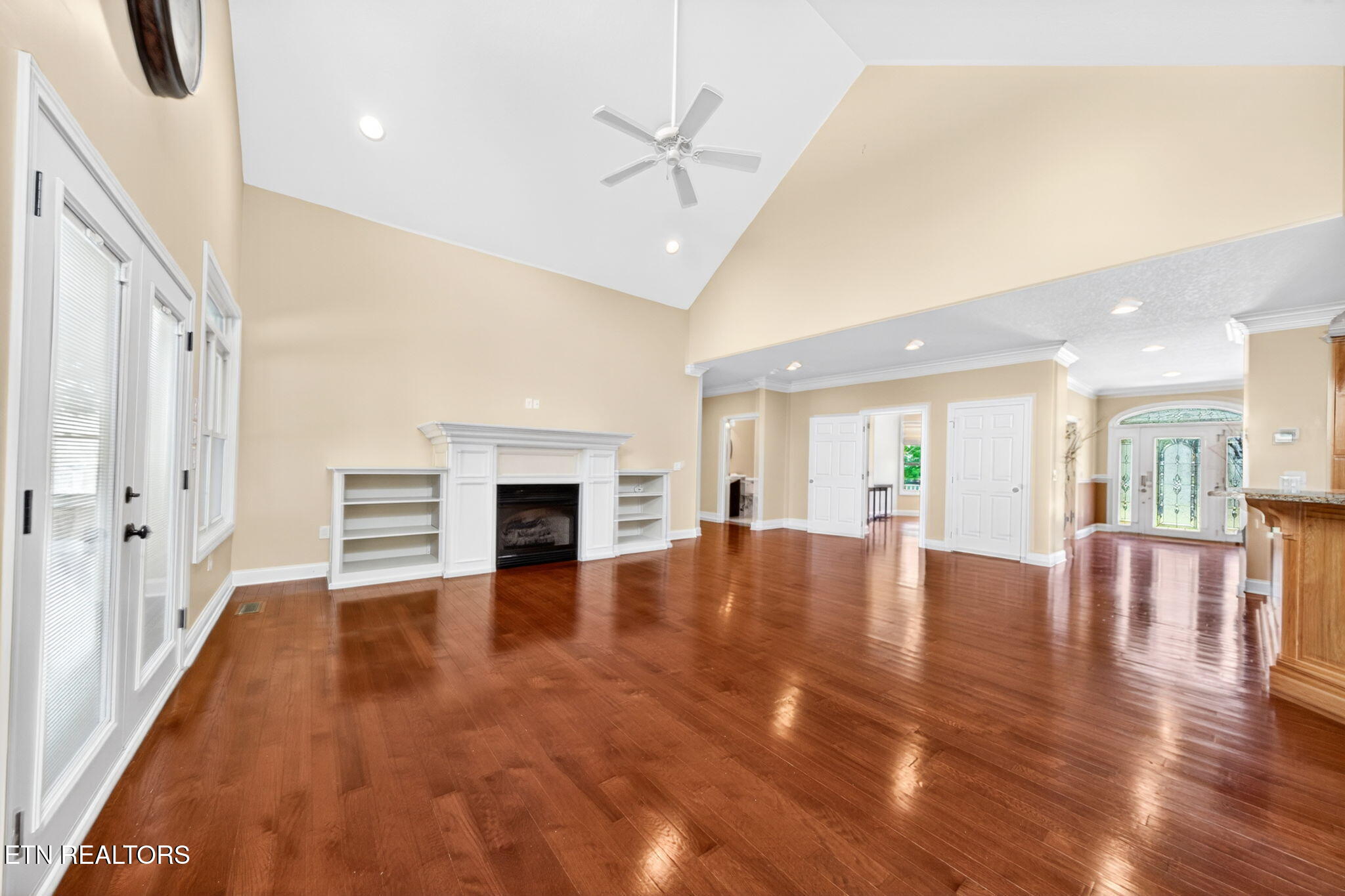 371 Pin Oak Drive