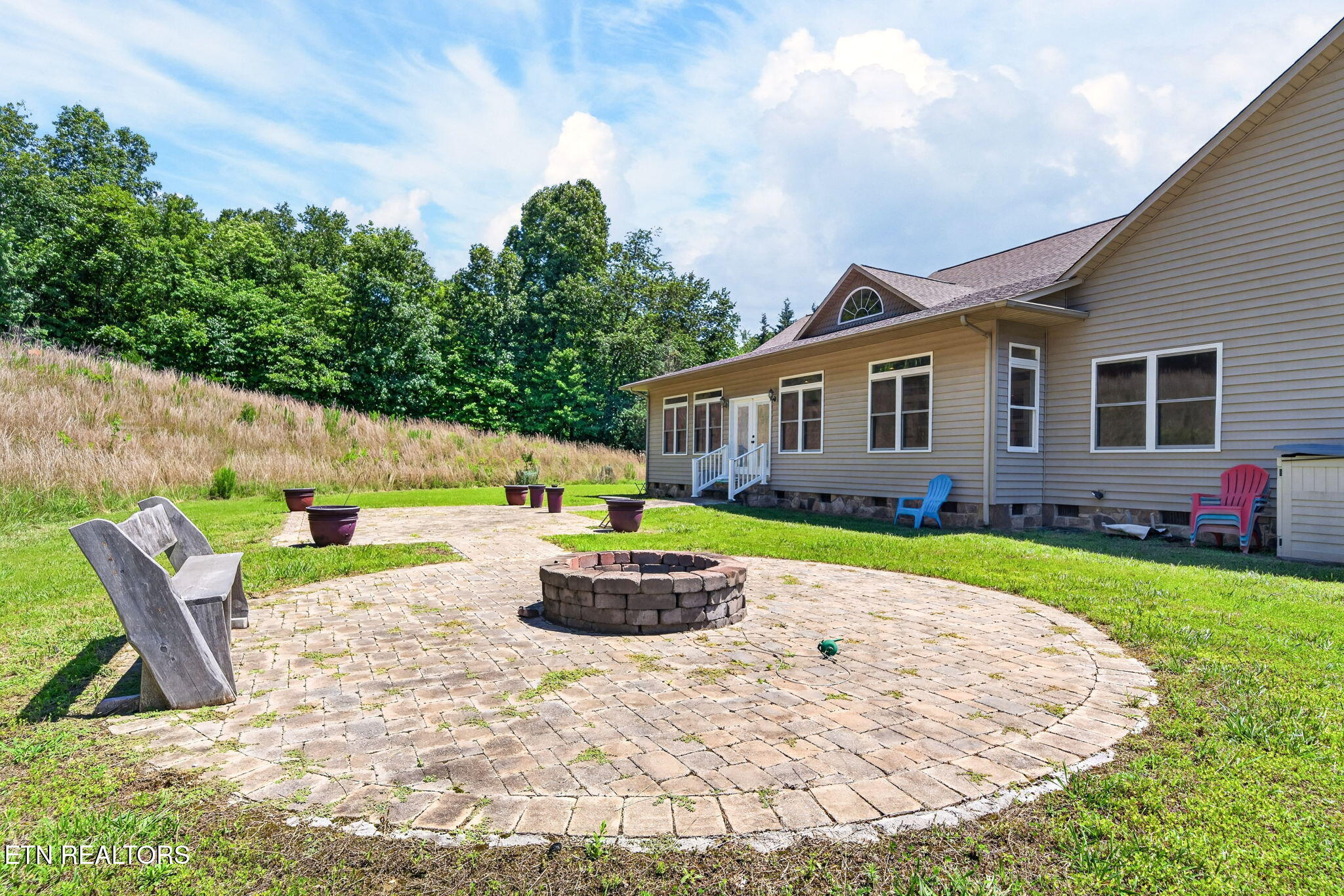 371 Pin Oak Drive