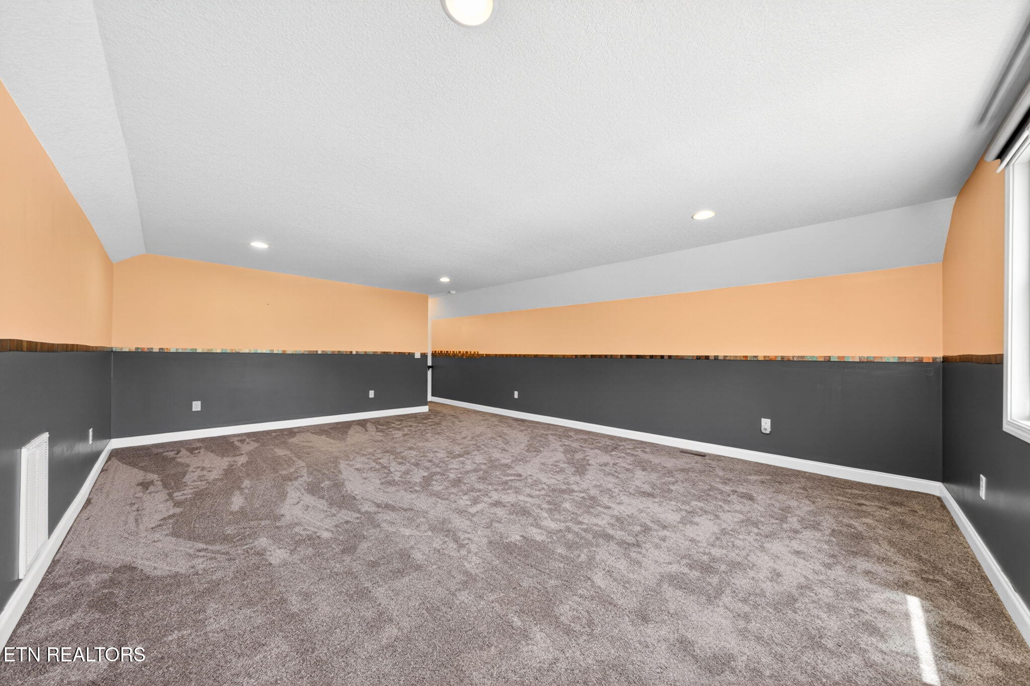 371 Pin Oak Drive