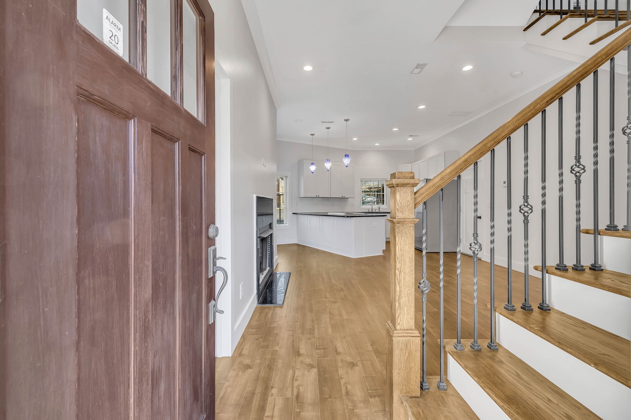 1209 Hawkins St Unit: 2