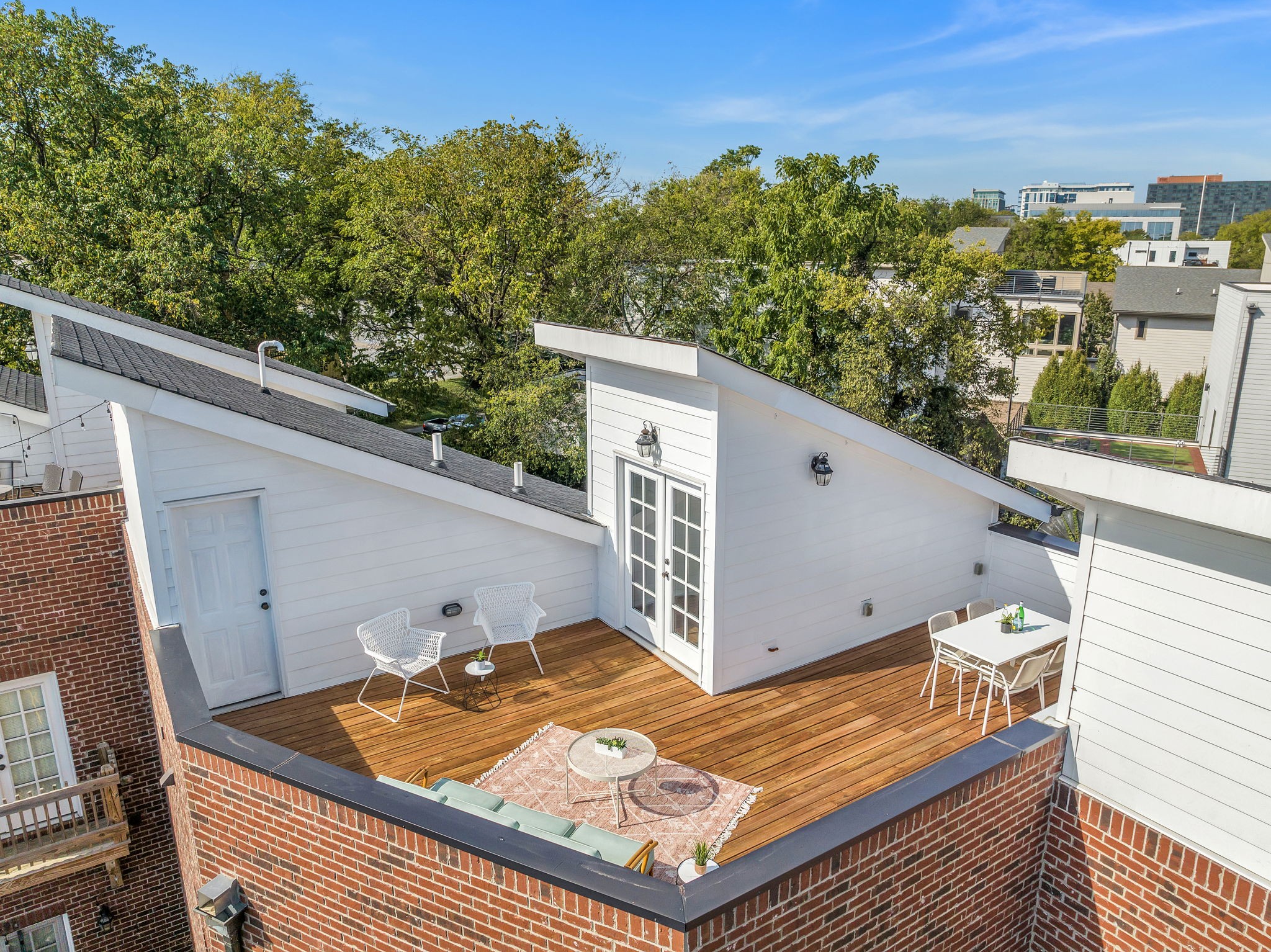 1209 Hawkins St Unit: 2