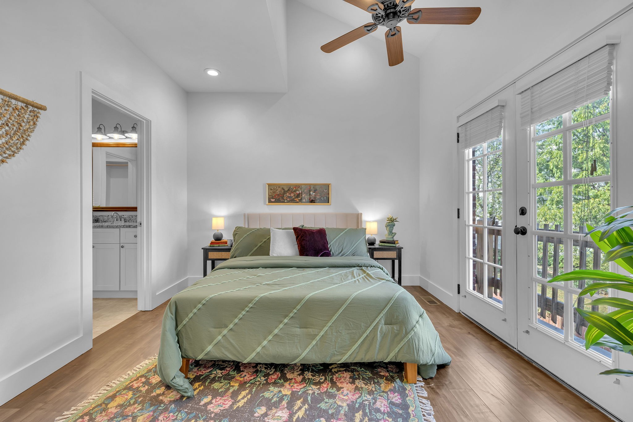 1209 Hawkins St Unit: 2