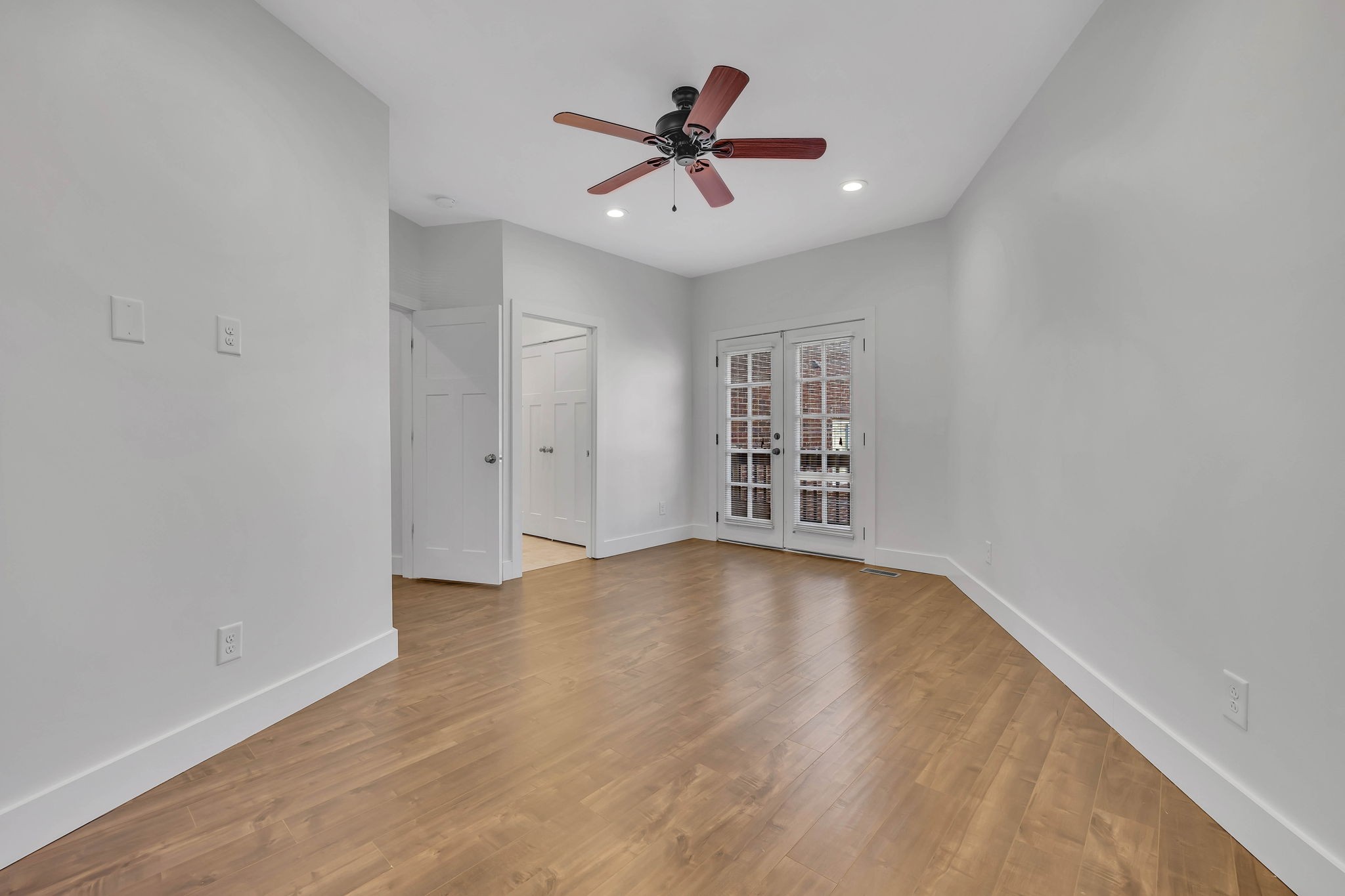 1209 Hawkins St Unit: 2