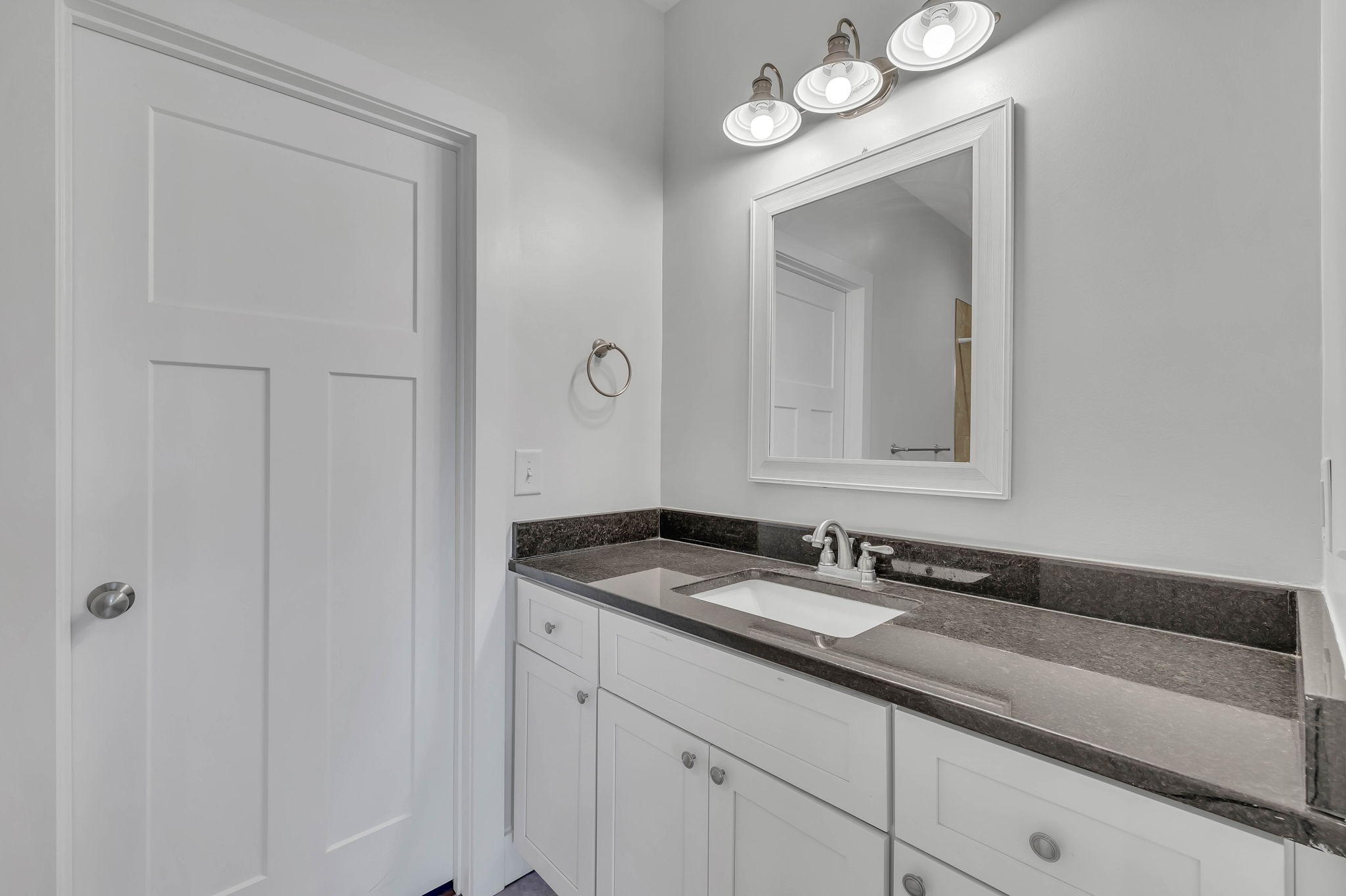 1209 Hawkins St Unit: 2